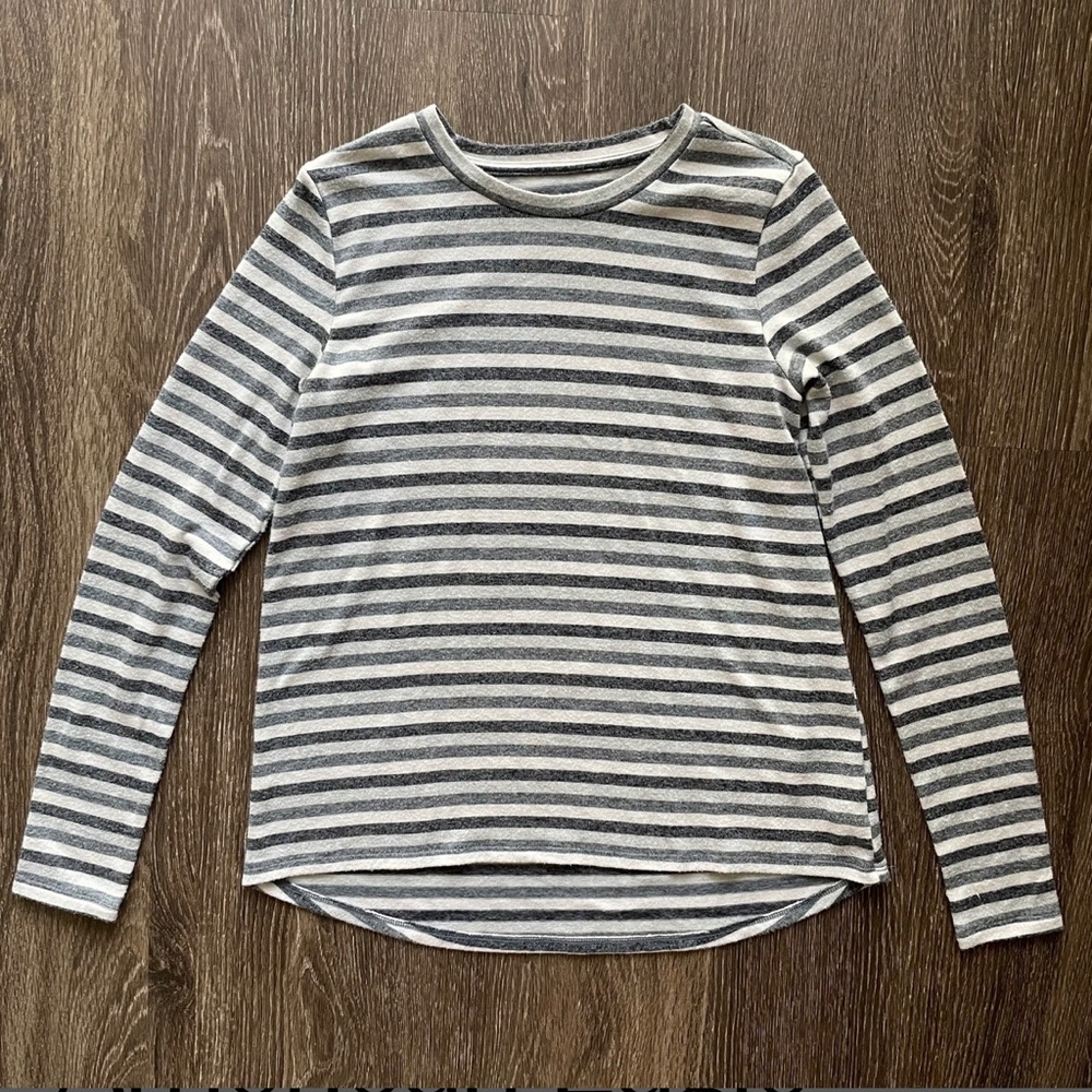 AE SOFT AND SEXY LONG SLEEVE